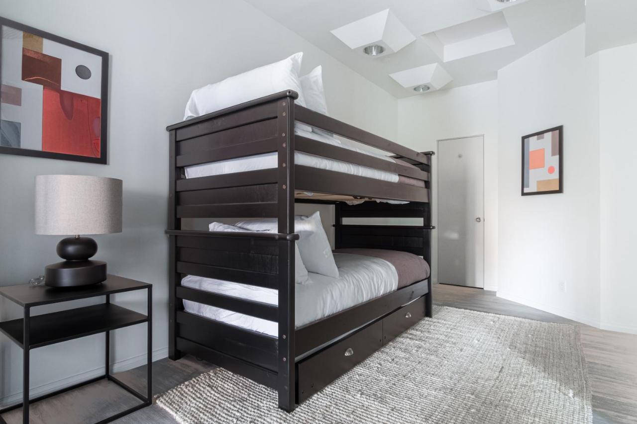 Balboa Buyout By Avantstay - W Views In Dt Apartment